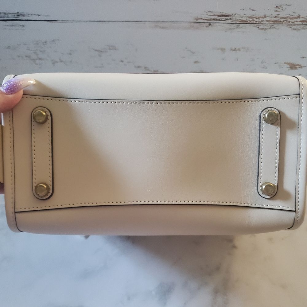 RETAIL Coach Cream Smooth Leather Rogue 25 X Tom Wesselmann  Cosmetics Print - Picture 14 of 16